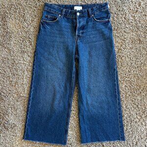 H&M High Rise Dark Wash Raw Hem Jeans in Size 4 Cropped Wide Leg Button Fly